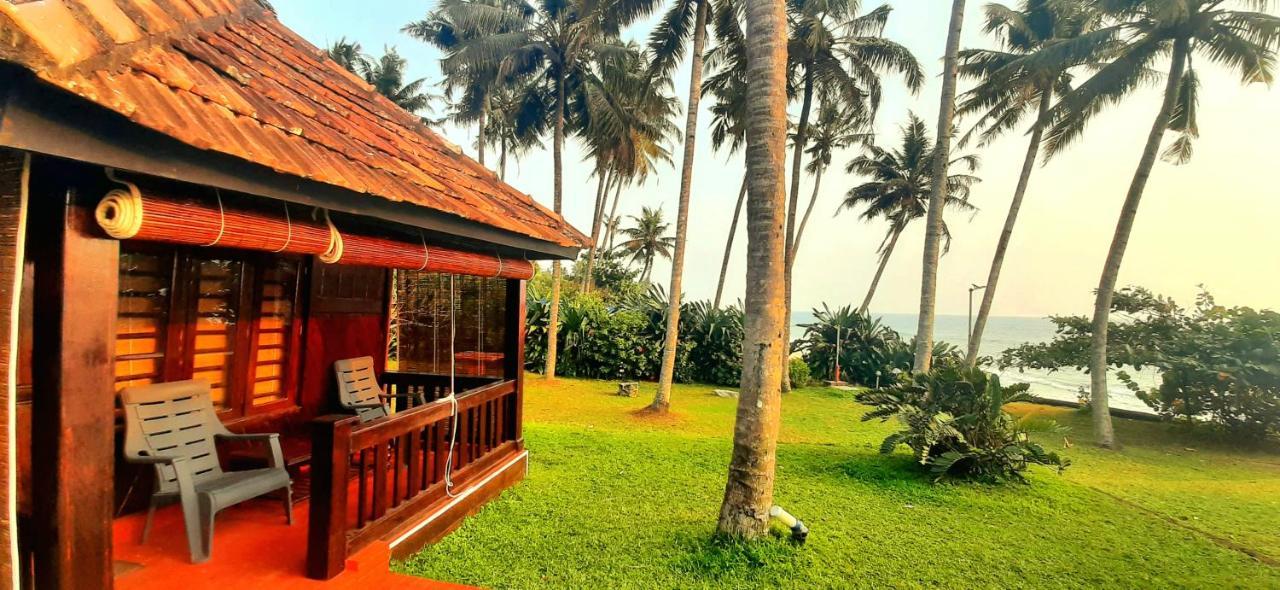 Blue Water Beach Resort Varkala Esterno foto