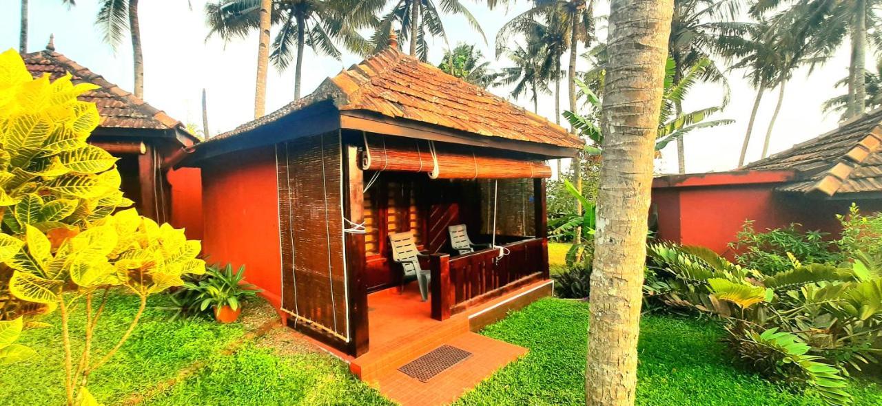 Blue Water Beach Resort Varkala Esterno foto
