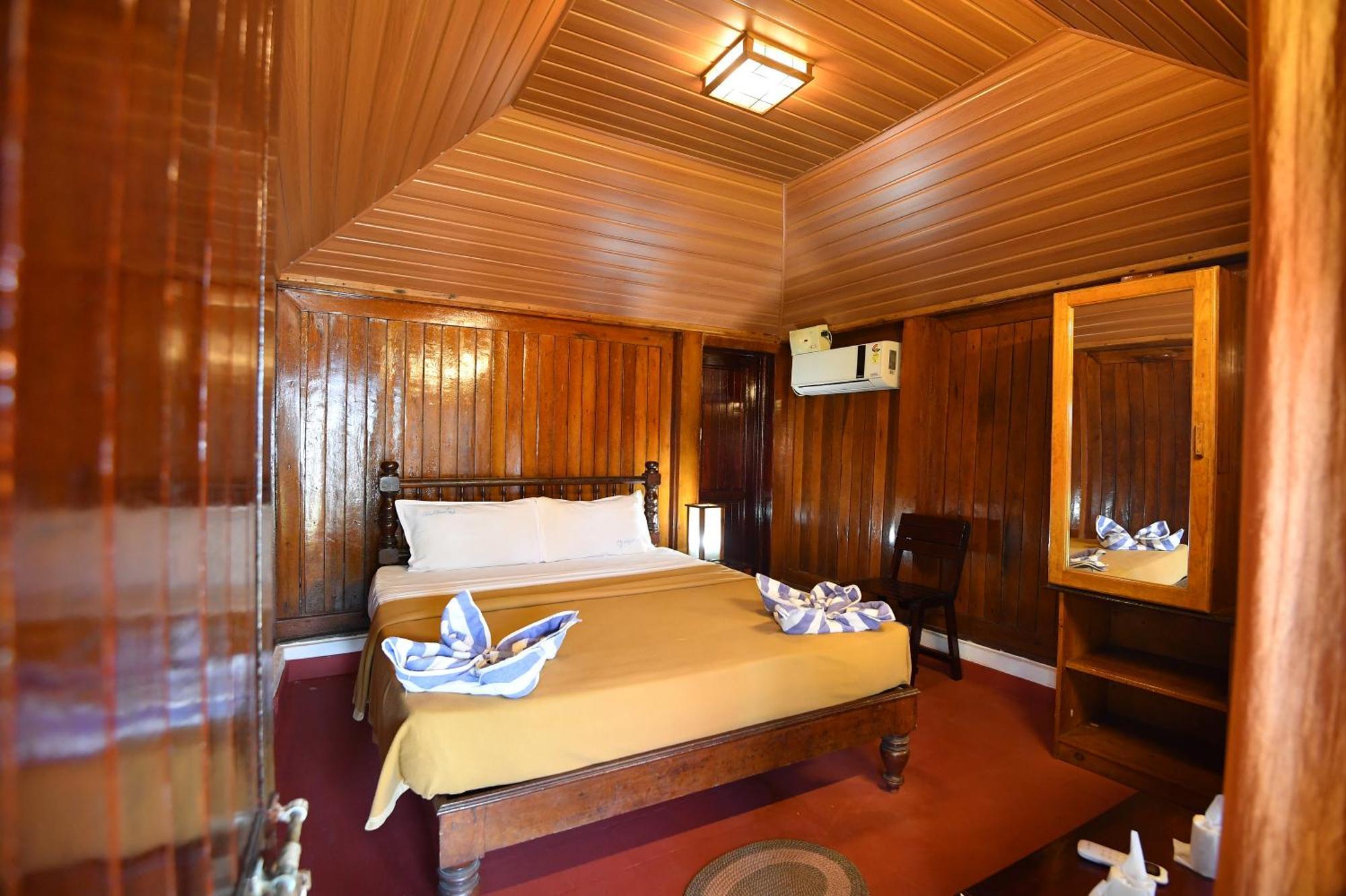 Blue Water Beach Resort Varkala Esterno foto