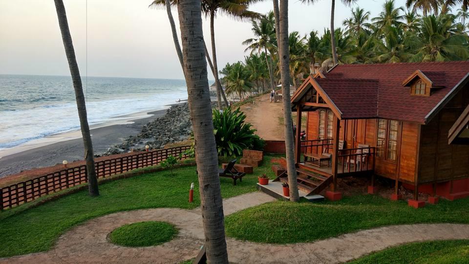 Blue Water Beach Resort Varkala Esterno foto