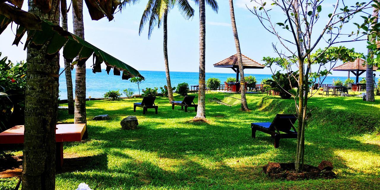 Blue Water Beach Resort Varkala Esterno foto